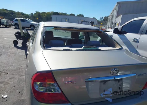 2004 Toyota Camry Le V6 z USA, uszkodzony, nr VIN 4T1BF32K24U585097